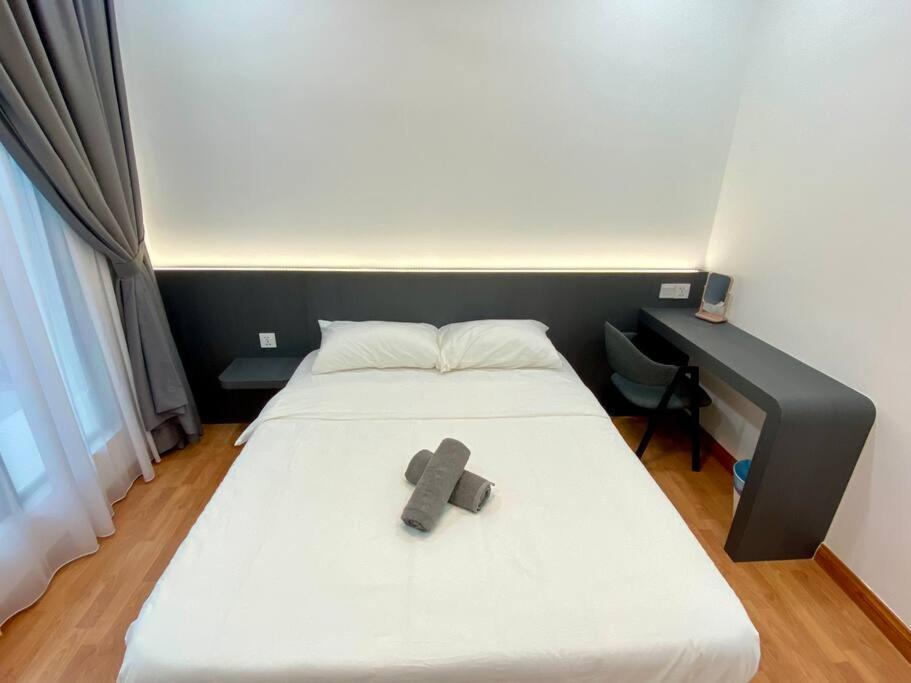 Apartment Hck10 Platino Projector /3min Walk Paradigm/sutera Jb Johor Bahru